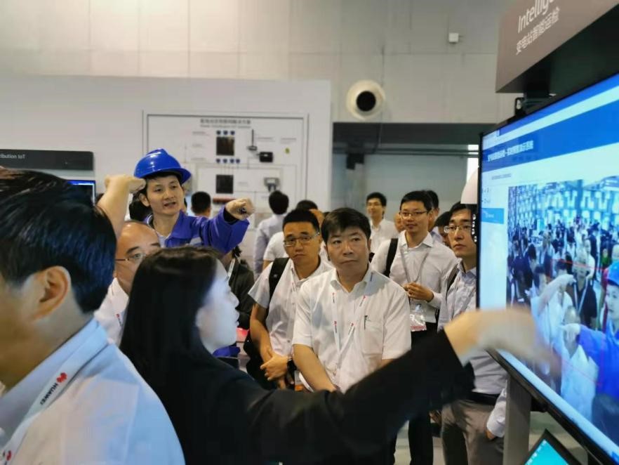 图三：变电站智能运检系统应用场景现场演示和体验